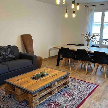 Appartement Terrasse Au Centre De Serris 塞里斯 外观 照片