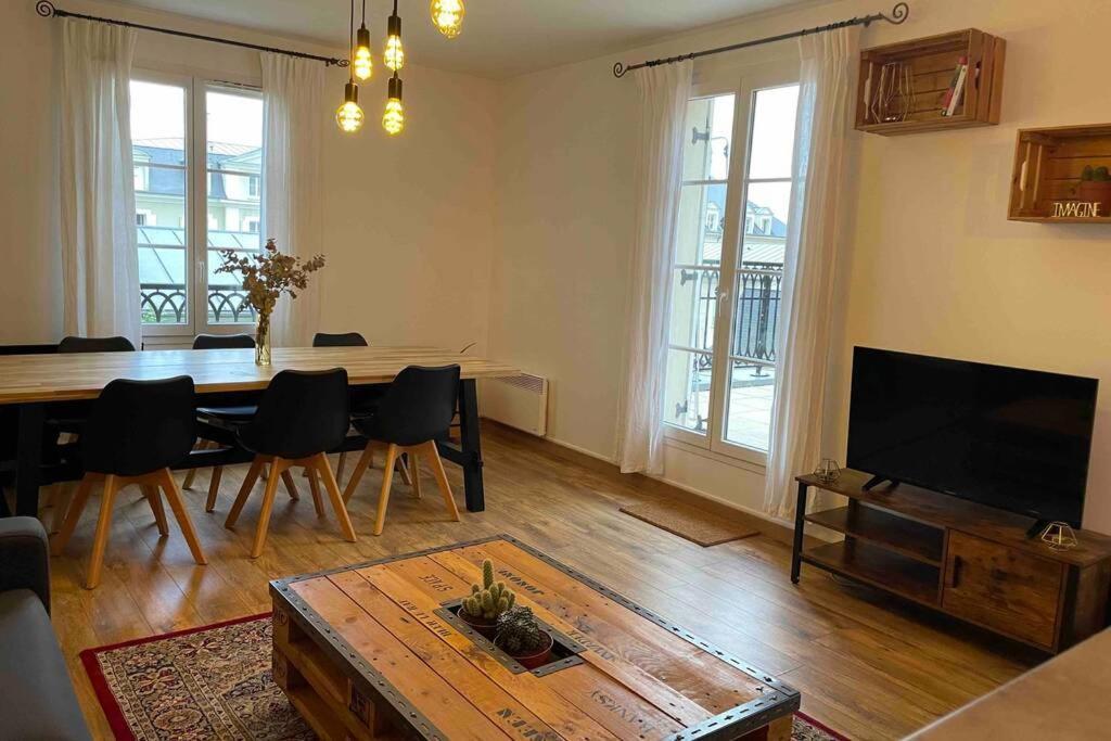 Appartement Terrasse Au Centre De Serris 塞里斯 外观 照片